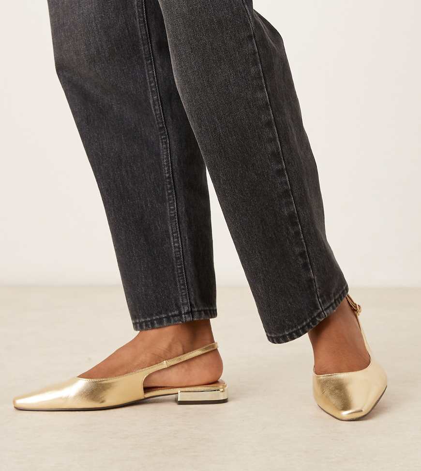 ASOS DESIGN - Wide Fit - Logan - Slingback-Ballerinas in Gold, weite Passform-Goldfarben von Asos Design Wide Fit