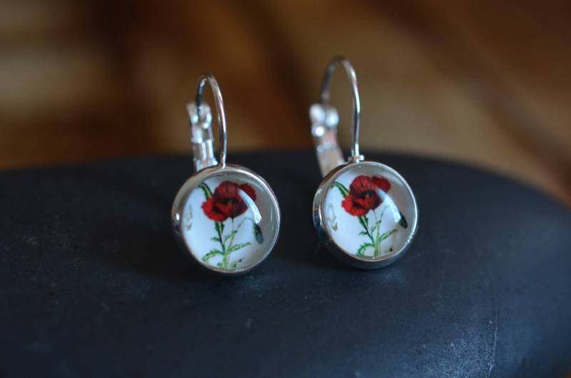 Rote Mohnblume Ohrring, Baumeln Jahrestag Geschenk, Brautjungfer Tropfen Ohrringe, Hebel Zurück, Mädchen Rote Blumen von AspiralStudio