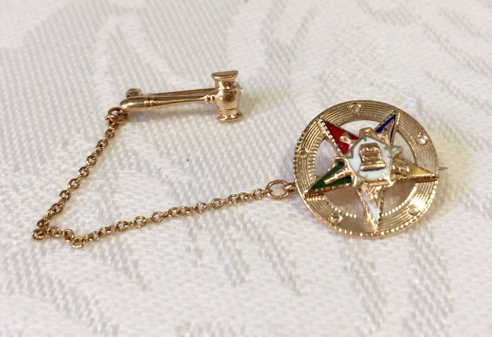 Vintage 14K Gold Stern Brosche Mit Hammer Emaille Masonic Anstecknadel Vintage 14K Gold Stern Brosche Mit Hammer Emaille Masonic Anstecknadel von AssociatedDiamonds