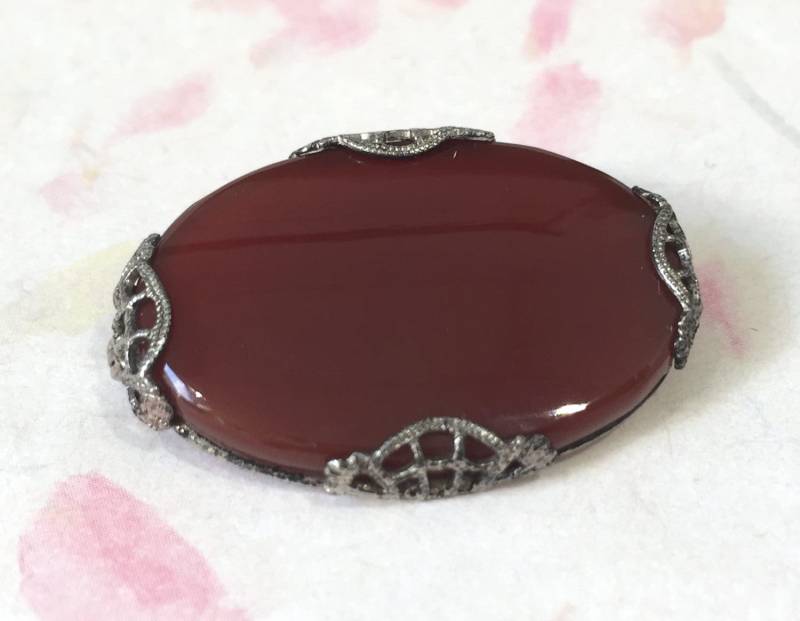 Vintage Art Deco Karneol Brosche Anstecknadel Aus 925Er Silber Vintage Art Deco Karneol Brosche Anstecknadel Aus 925Er Silber von AssociatedDiamonds