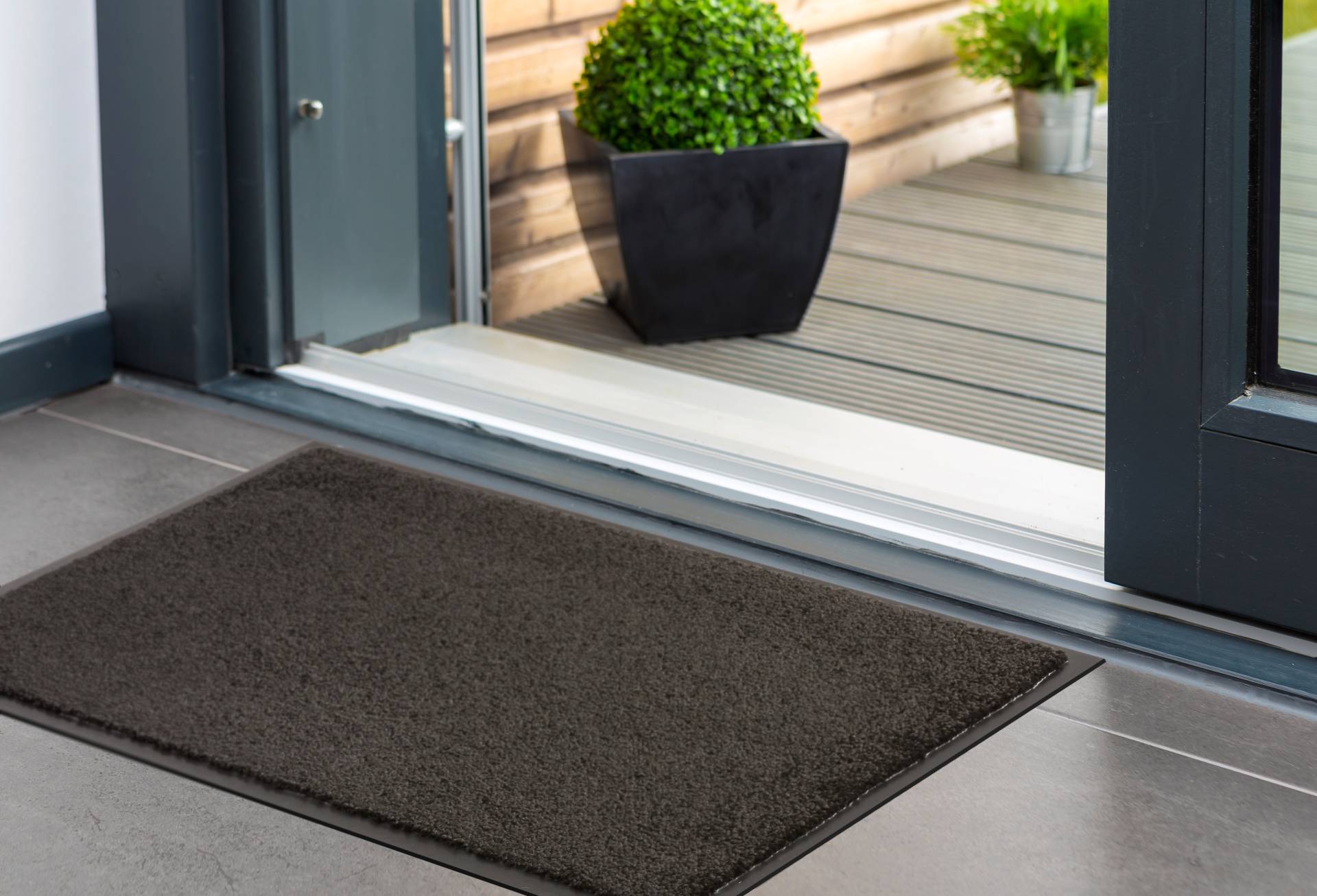 ASTRA Fußmatte "Perle" rechteckig 9 mm Höhe Türmatte, Schmutzfangmatte, waschbar, In und Outdoor von Astra