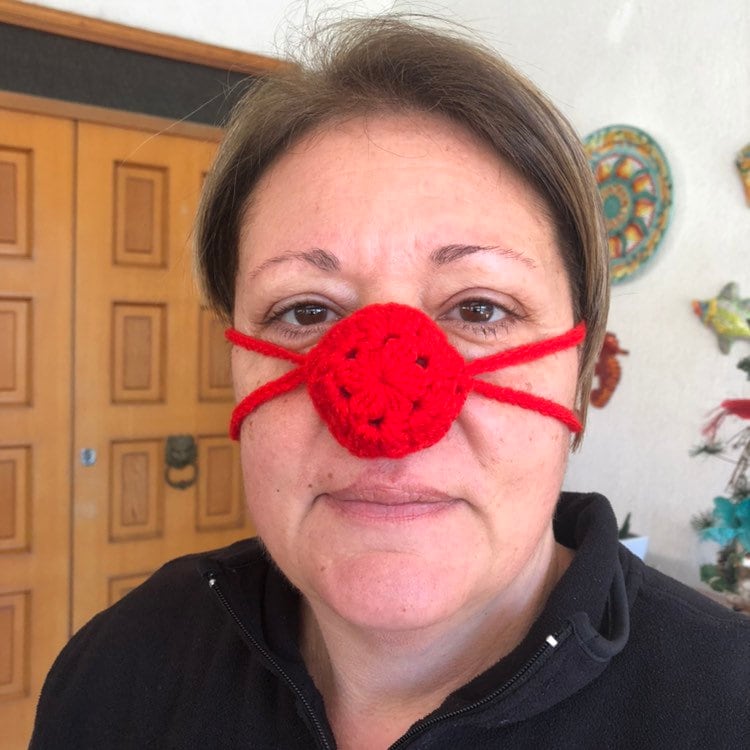 Rote Nasenwärmer, Gestrickte Abdeckung Nase, Lustige Weihnachtsgeschenk, Gehäkelte Winter-Accessoires, Lustiges Geschenk Für Mädchen von AstraCraftDesign