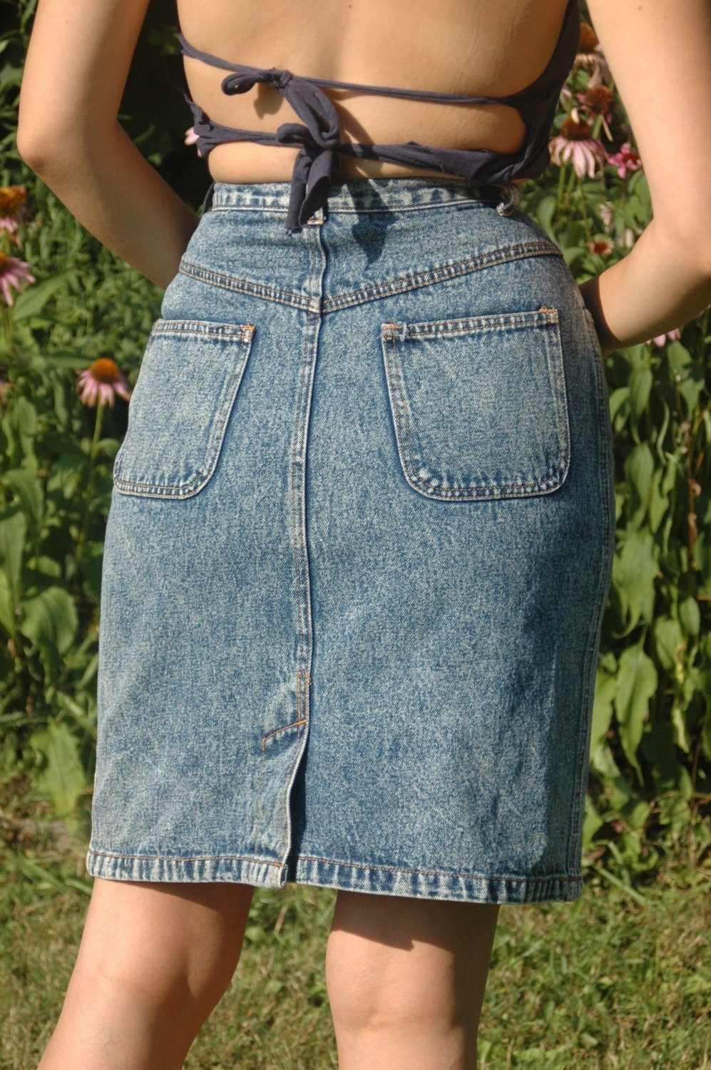 Säuregewaschener Jeans Bleistiftrock Größe Xtra-Small/Small Im Angebot Säuregewaschener Jeans Bleistiftrock Größe Xtra-Small/Small Im Angebot von AstralDays