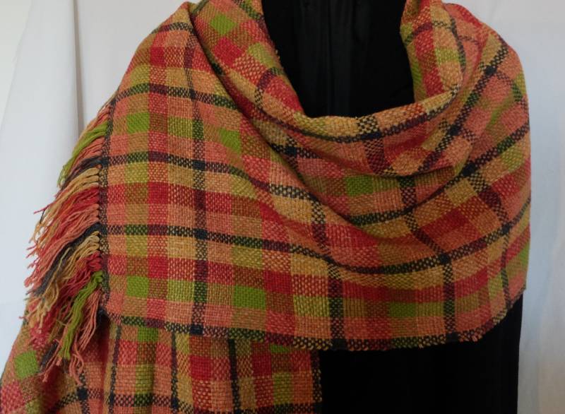 Bunter Webschal Mit Karos. Wolle & Viskose, Für Sie Und Ihn. Herbst Winter von AstrinsNadelsalat