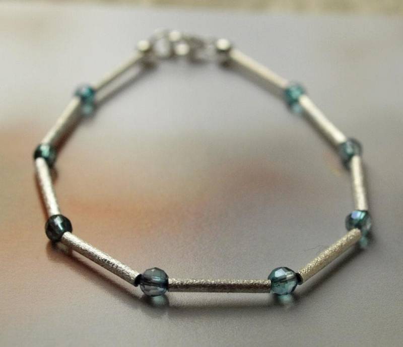 Aqua Aura Silber Röhrchen Armband von Astrokreativ