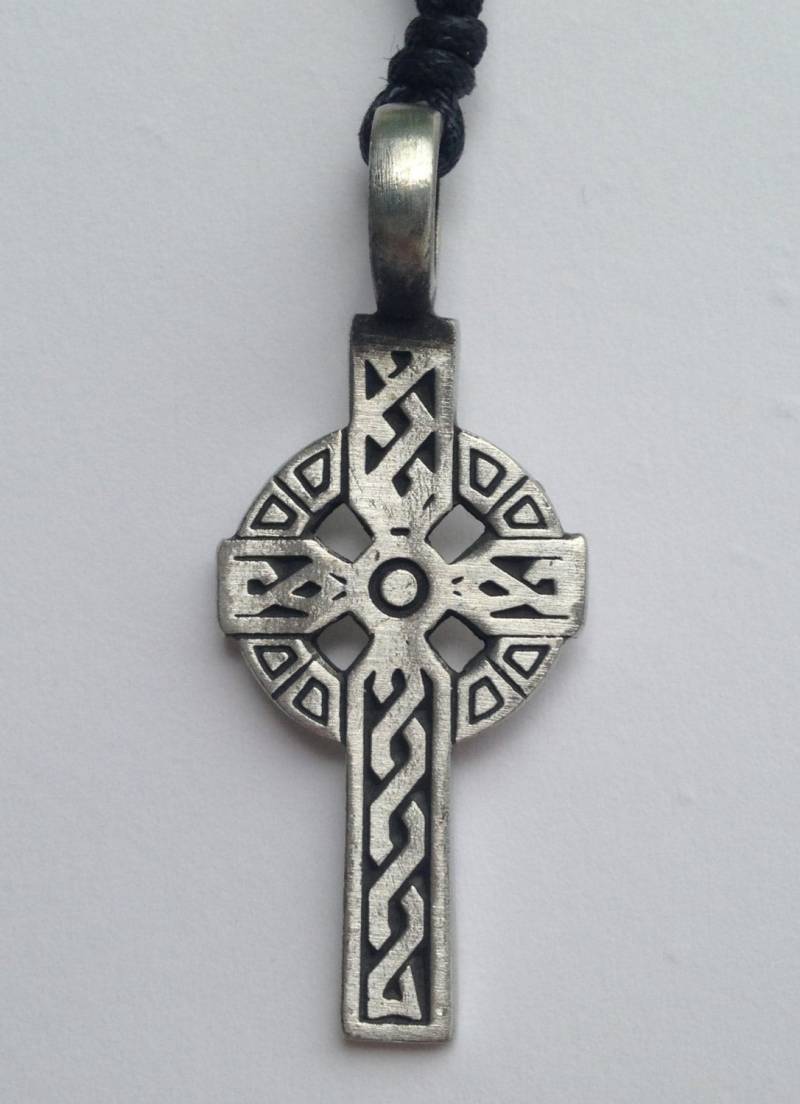 Pewter Anhänger Mit Erweiterbaren Halskette Kreuz von AtBeach4Ever