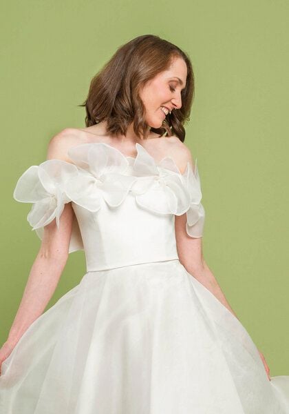 Atelier SNOW Brautkorsage Primel Atelier SNOW Brautkorsage Primel von Atelier SNOW