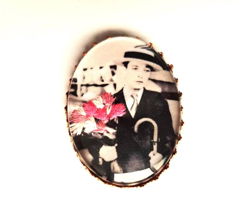 Buster Keaton Handgestickte Brosche von AtelierAgueda