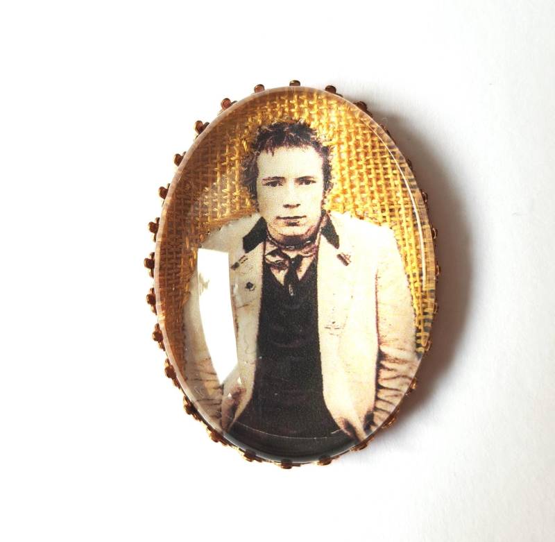 Handbestickte Brosche Von Johnny Rotten von AtelierAgueda