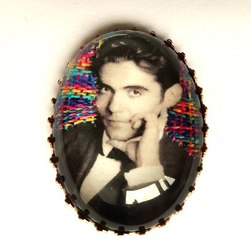 Handgestickte Brosche Federico Garcia Lorca Handgestickte Brosche Federico Garcia Lorca von AtelierAgueda