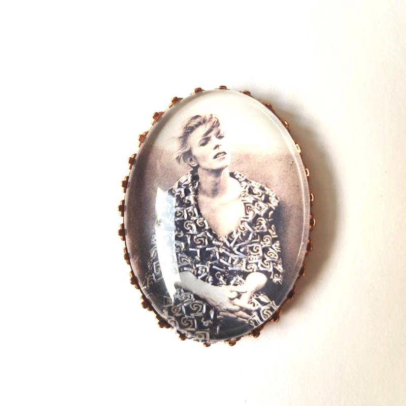Handgestickte Brosche Von David Bowie von AtelierAgueda