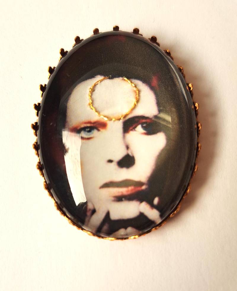 Handgestickte Brosche Von David Bowie Handgestickte Brosche Von David Bowie von AtelierAgueda