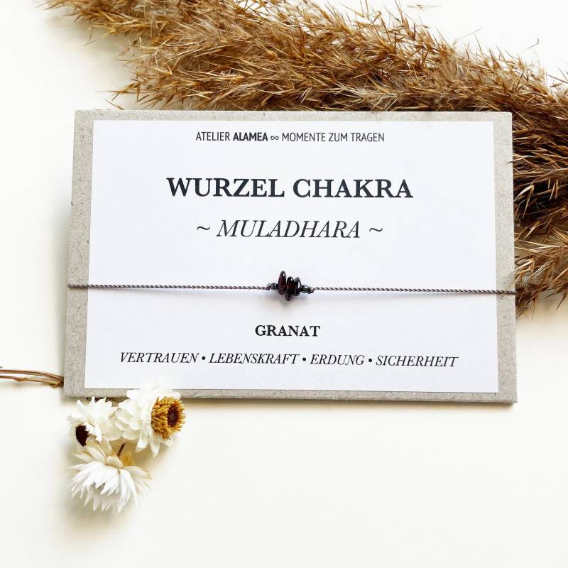 Wurzelchakra Armband Muladhara Granat Heilstein Yoga Schmuck Meditation Spiritualität Esoterik Geschenk Edelstein Root Chakra von AtelierAlamea