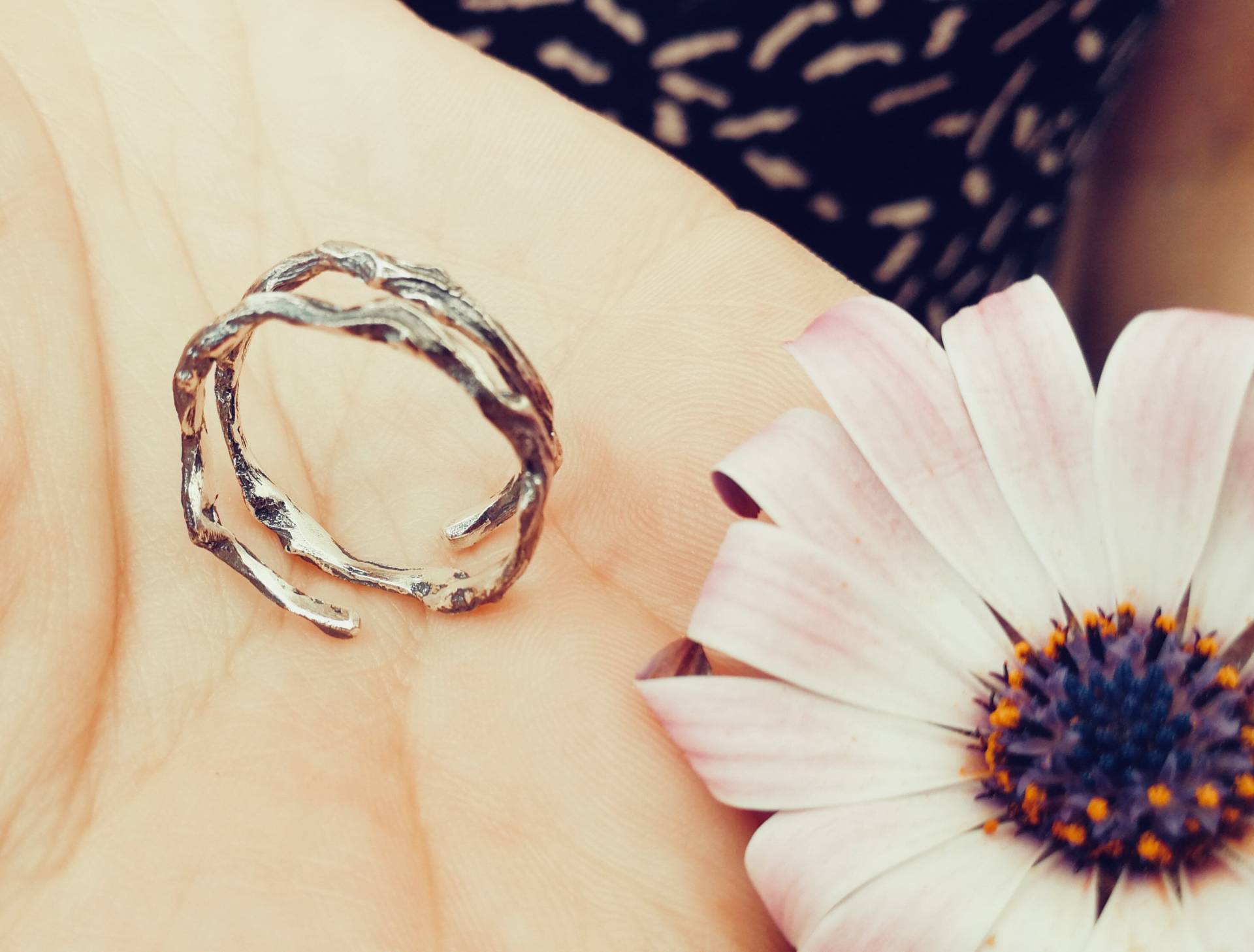 Silber Ring, Zweig Elfen Schmuck, Boho Hochzeitsgeschenk, Bio Ring Für Männer Und Frauen von AtelierBcnJoiaShop