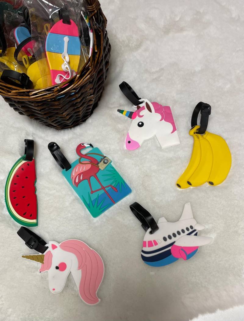 Anhänger Mit Kleinen Fehlern - Tasche Koffer Reisetasche Rucksack Kinder Mädchen Junge Geschenk Überraschung Mitbringsel Gift Freund Reise von AtelierCatHamburg