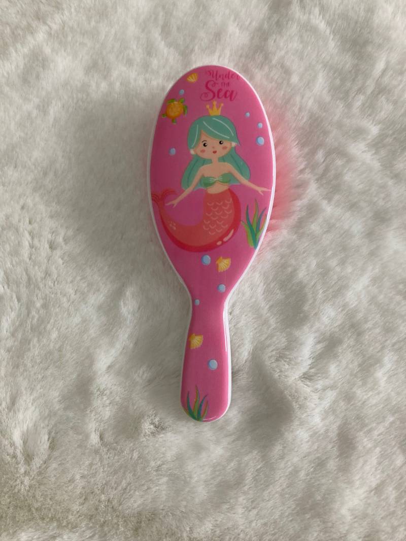 To Go - Haarbürste Für Kinder Meerjungfrau Mädchenkram Bad Kinderzimmer Geschenke Freundin Girl Überraschung Geburtstag Einschulung Beauty von AtelierCatHamburg
