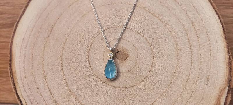 Wunderschöner Aquamarinanhänger Mit Brillant-Aplikation von AtelierCraftsandArts