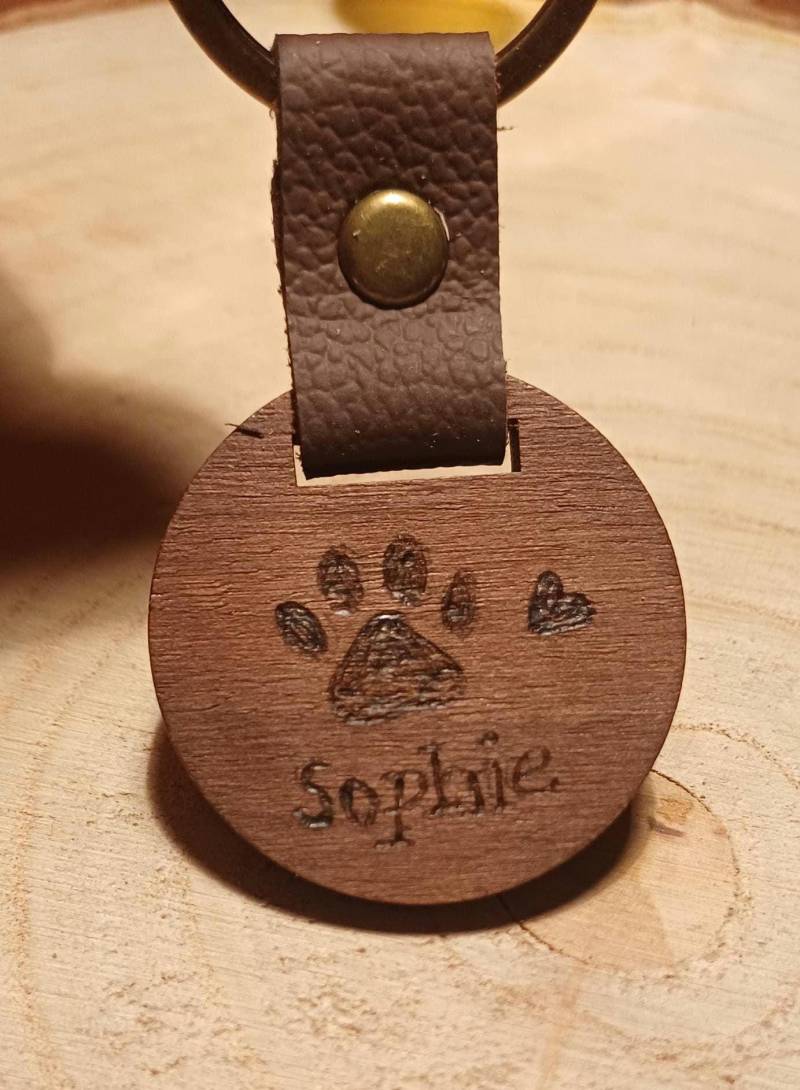 Schlüsselanhänger Aus Holz | Handgebranntes Unikat Mit Wunschmotiv Brandmalerei Geschenk Personalisiert Schlüsselanhänger Aus Holz | Handgebranntes Unikat Mit Wunschmotiv Brandmalerei Geschenk Personalisiert von AtelierDrachenfunke