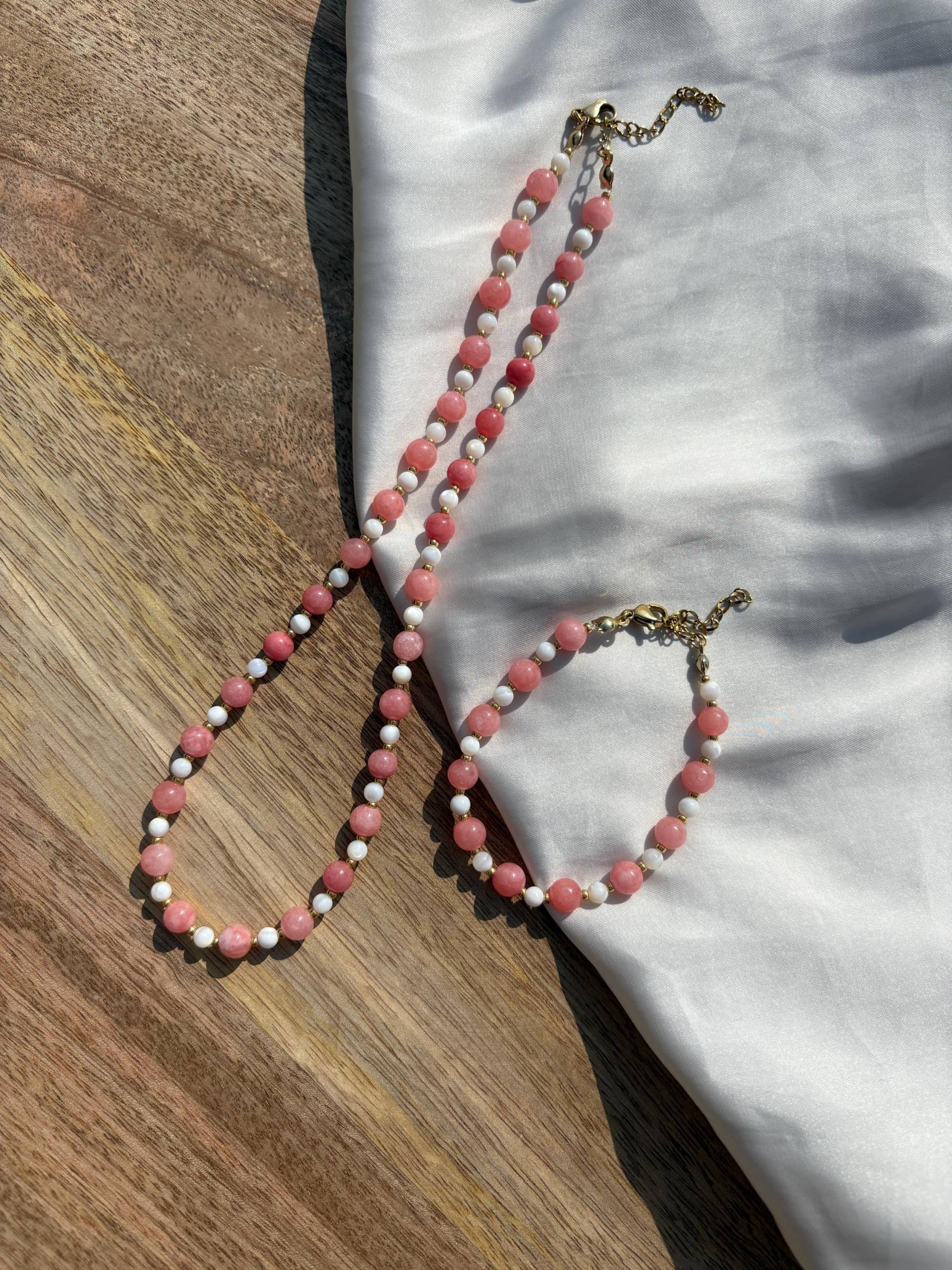 Atelierfadenwerk - Clarita Perlenkette Und Armband Geschenkidee Atelierfadenwerk - Clarita Perlenkette Und Armband Geschenkidee von AtelierFadenwerk