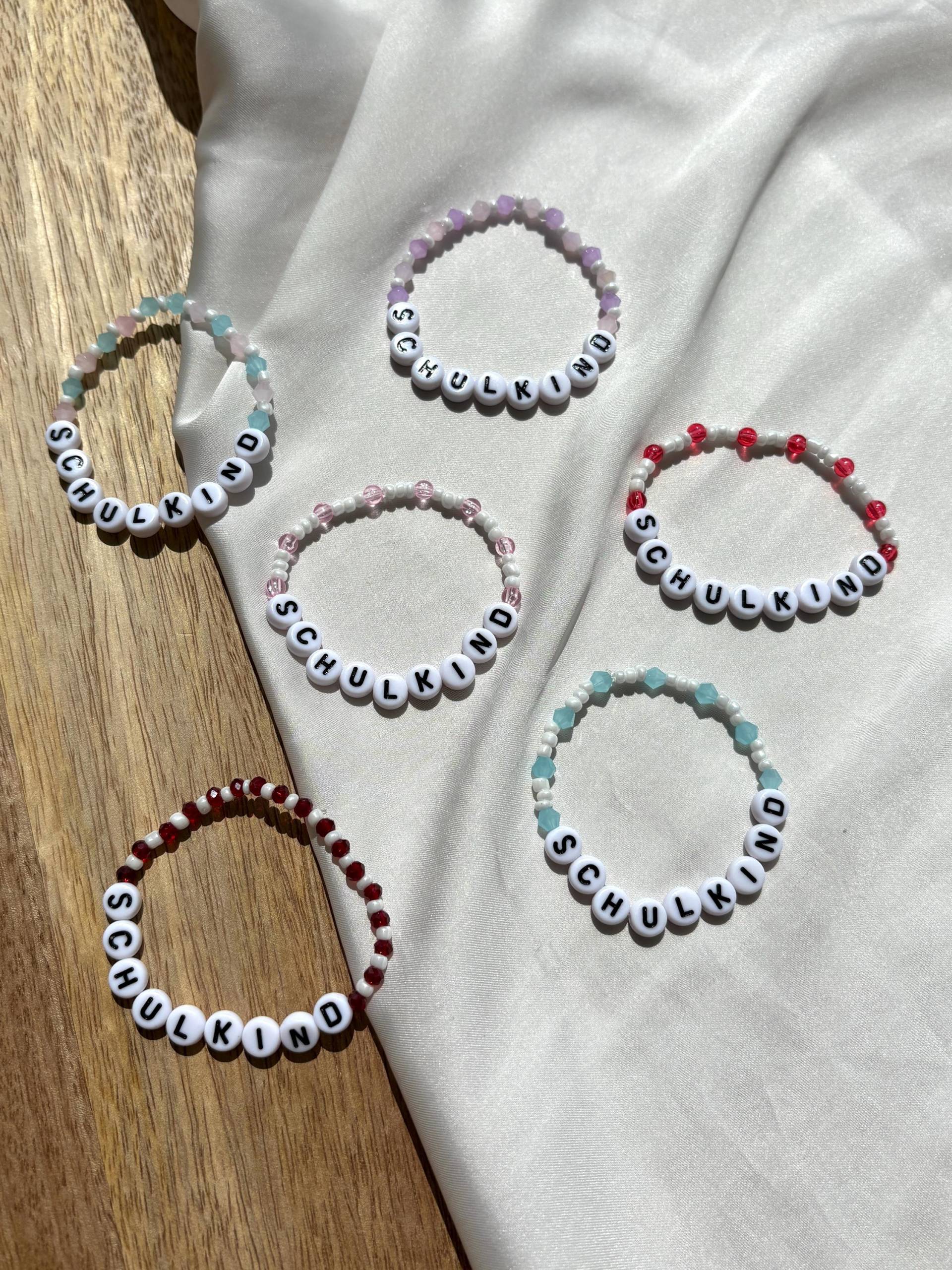 Atelierfadenwerk Handgemachtes Perlenarmband Schulkind Einschulung Schultüte Geschenkidee Atelierfadenwerk Handgemachtes Perlenarmband Schulkind Einschulung Schultüte Geschenkidee von AtelierFadenwerk
