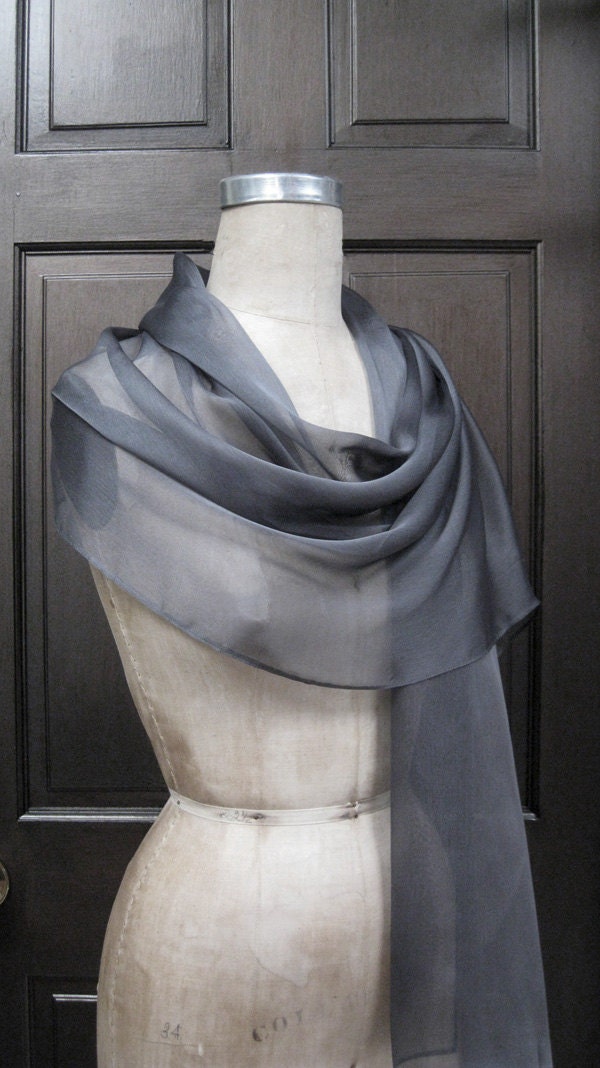 Anthrazit Chiffon Schal Wickelschal Mit Strasssteinen Anthrazit Chiffon Schal Wickelschal Mit Strasssteinen von AtelierFavorite