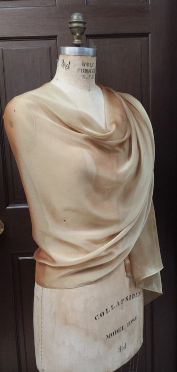 Gold Chiffon Schal Wrap Mit Strass von AtelierFavorite