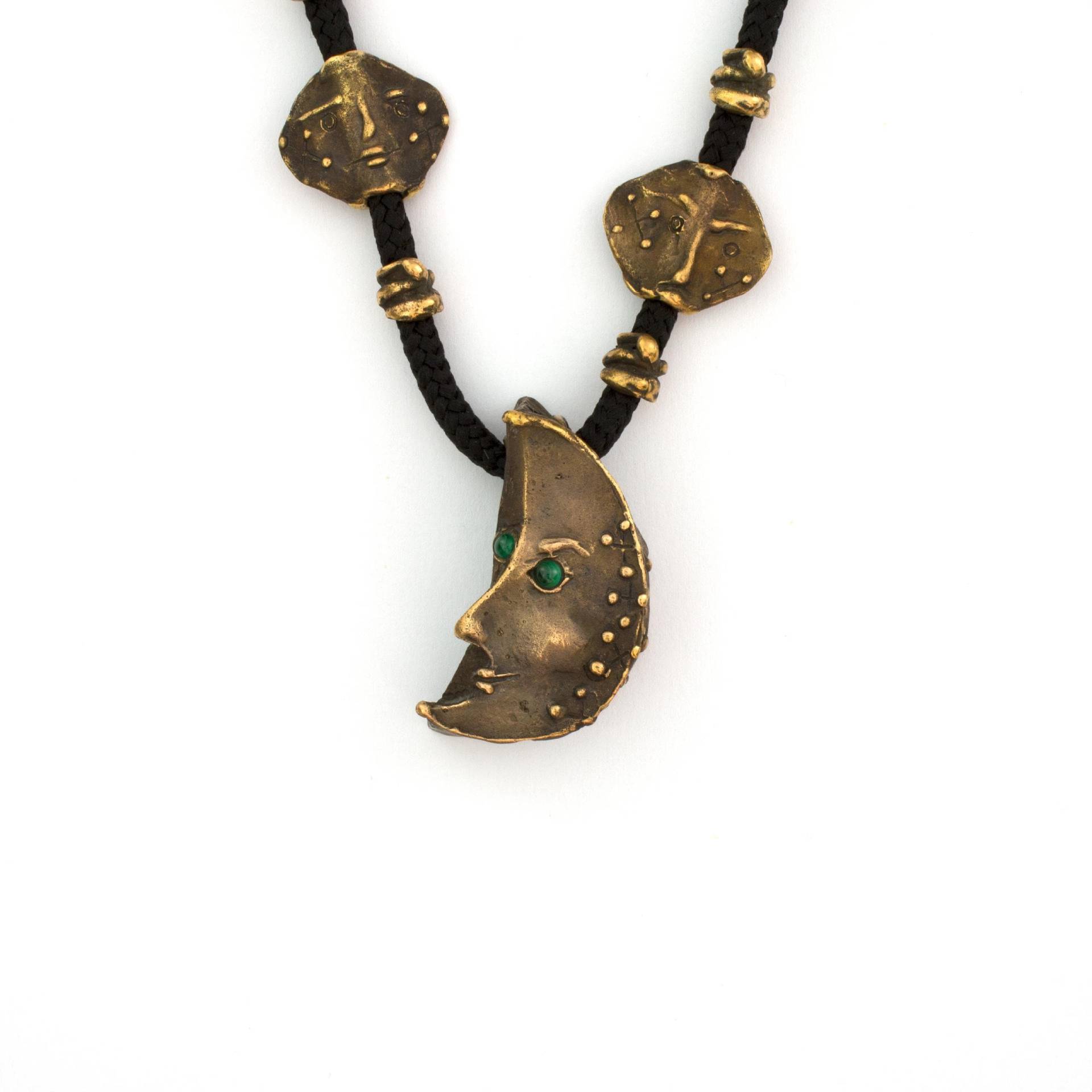 109 Mond Bronze Anhänger Mit Malachit Von Vojtěška Vlèková von AtelierJaromira