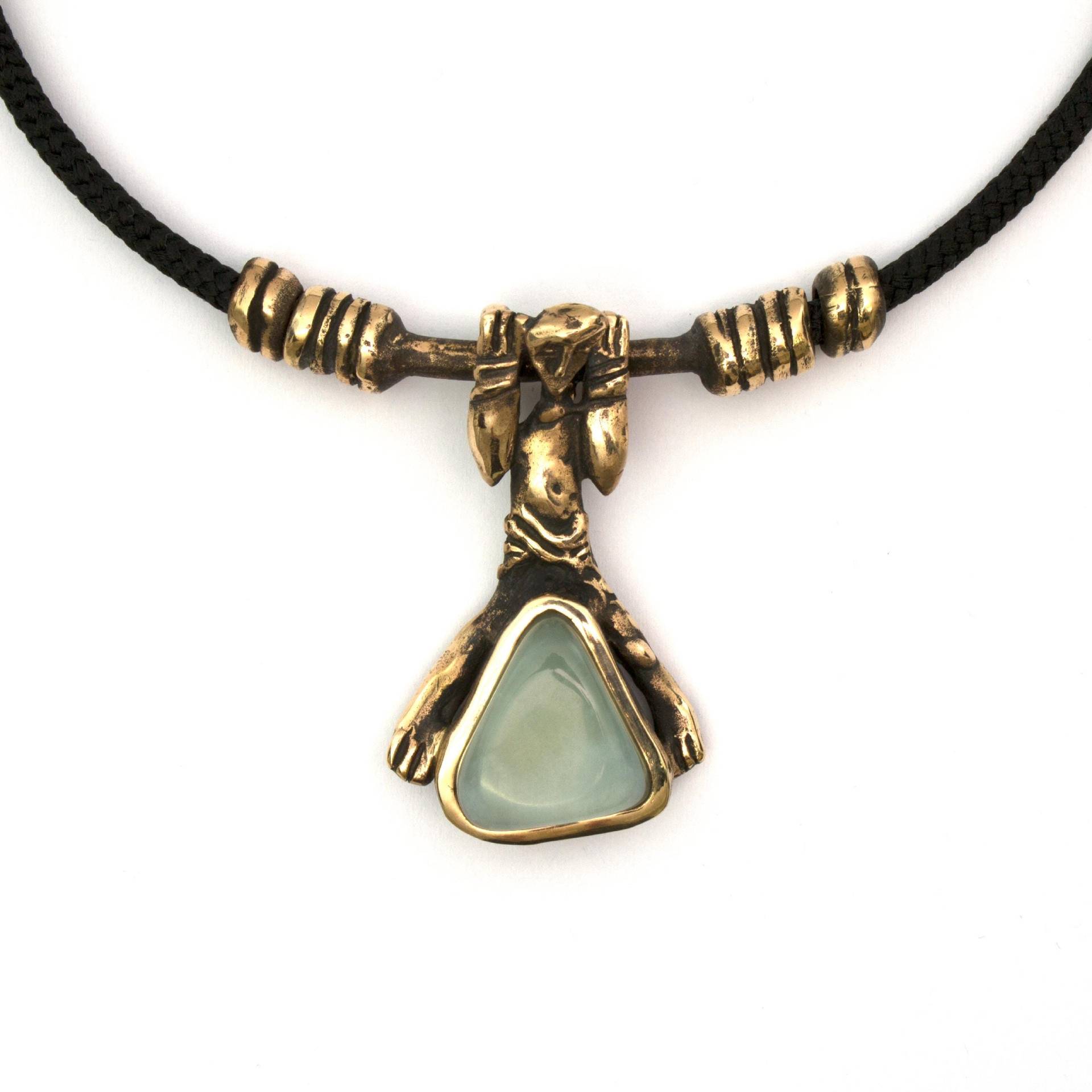 119 Kleiner Herkules Bronze-Halskette Mit Jadeit Von Vojtěška Vlèková von AtelierJaromira