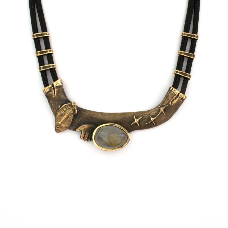 157 Hagar in Der Wüste Bronze Kette Mit Achat Von Vojtěška Vlèková von AtelierJaromira