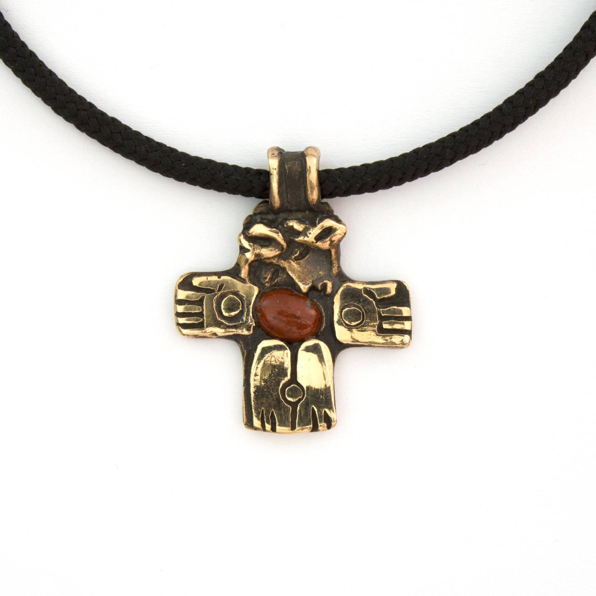 160 Kleines Kreuz Bronze Anhänger Halskette Mit Jaspis Von Vojtěška Vlèková von AtelierJaromira