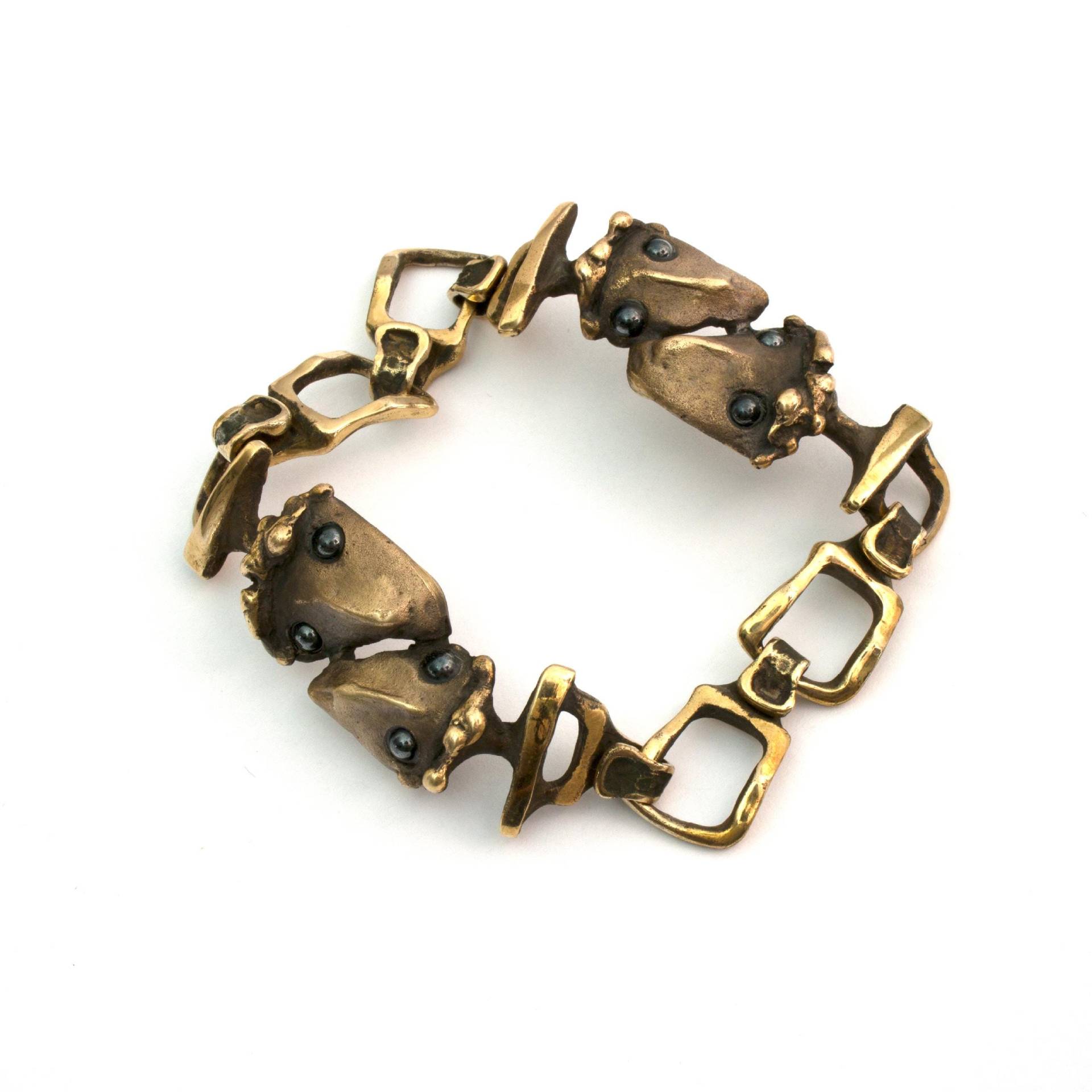 277 Monster Von Loch Ness Bronze-Armband Mit Hämatit Vojtěška Vlèková von AtelierJaromira
