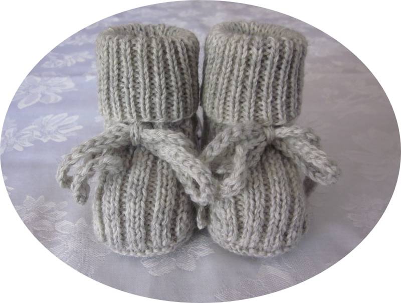 Babysöckchen, Babyschuhe, Hellgrau Babysöckchen, Babyschuhe, Hellgrau von AtelierKammikatze