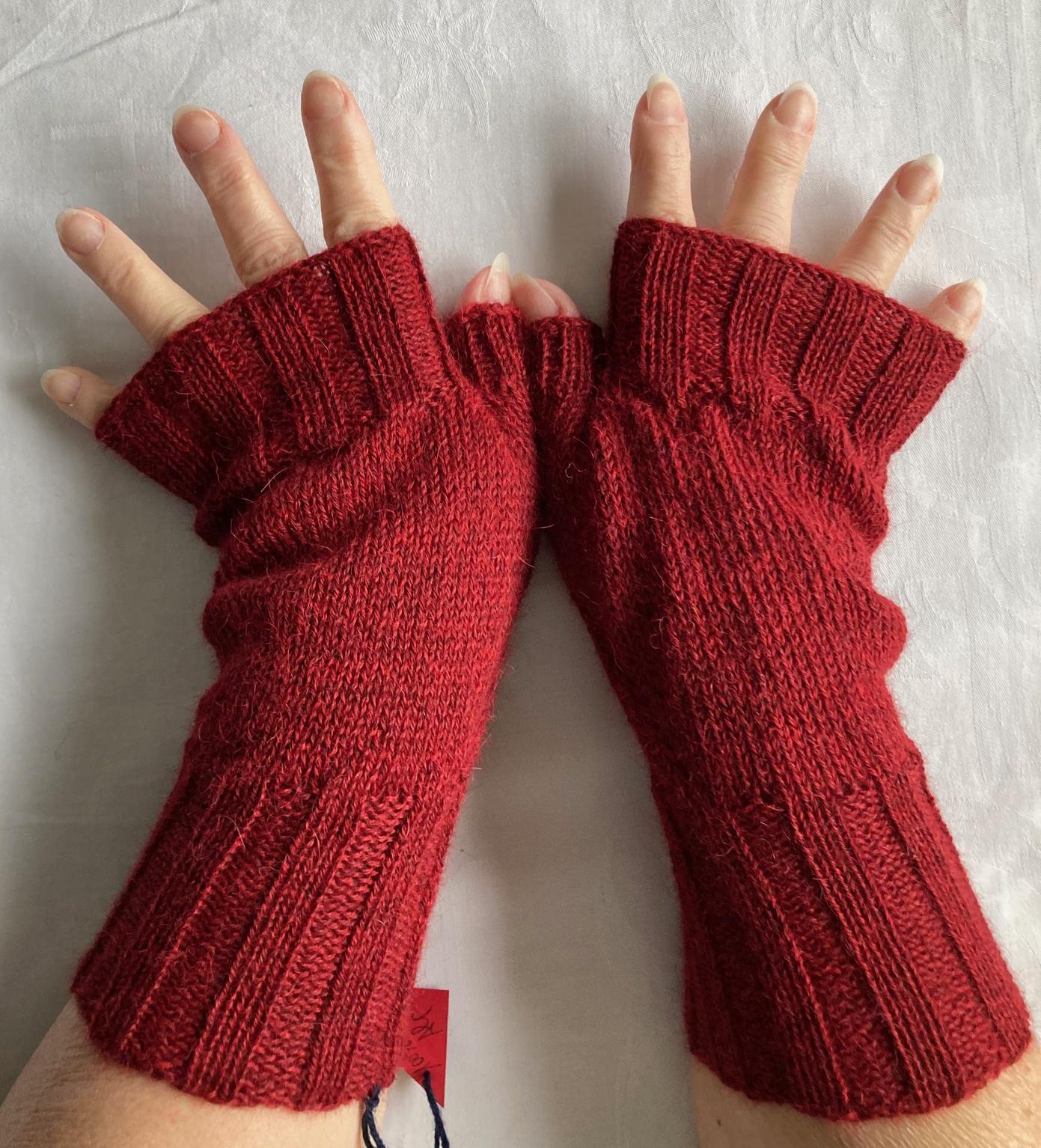 Fingerlose Handschuhe "Robusto Color", 100% Alpaka, Dunkelrot Heather Fingerlose Handschuhe "Robusto Color", 100% Alpaka, Dunkelrot Heather von AtelierKammikatze