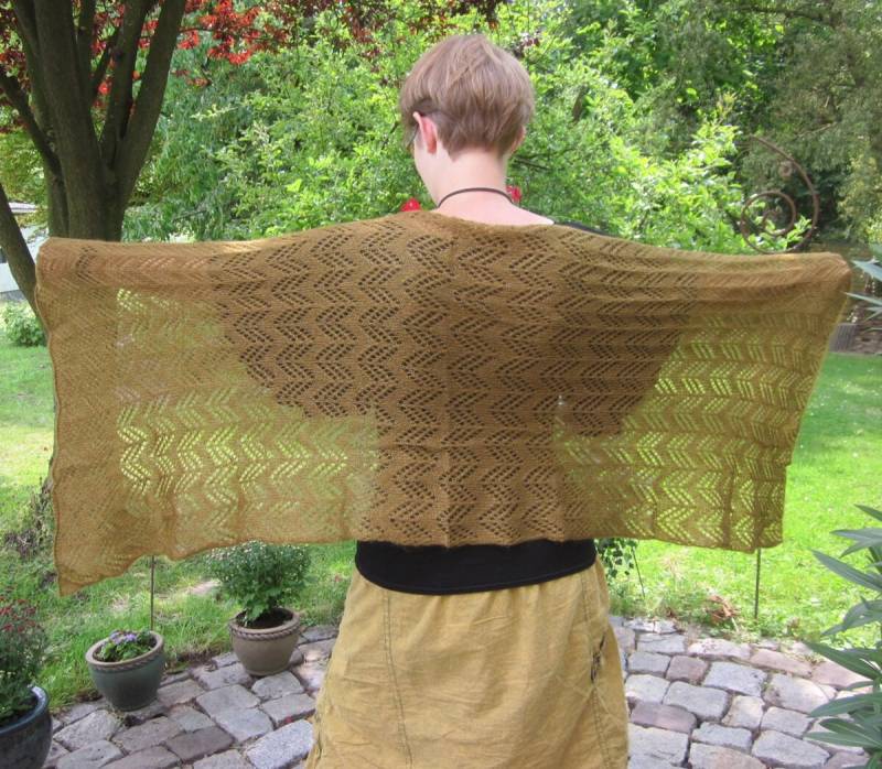 Kleine Stola/ Schal "Messingzacken" von AtelierKammikatze