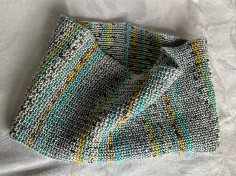 Loop "Eisprinzessin", Kinderloop/ Rundschal/ Halssocke von AtelierKammikatze