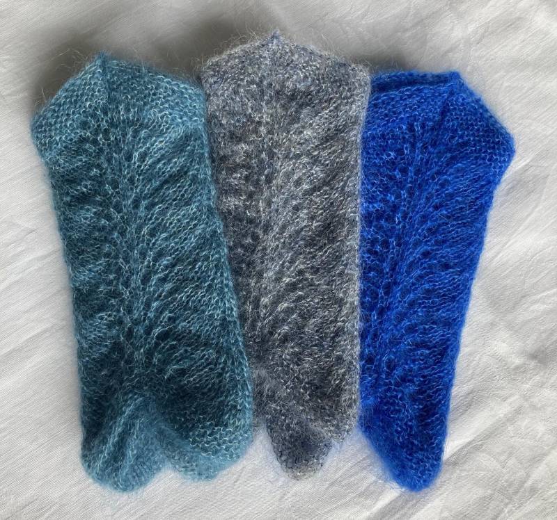 Pulswärmer "Federleicht", Blauvariationen Pulswärmer "Federleicht", Blauvariationen von AtelierKammikatze
