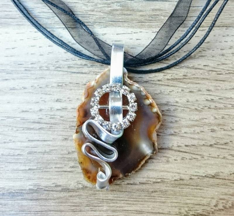 strass Anhänger Auf Achatbraun Taupe strass Anhänger Auf Achatbraun Taupe von AtelierKtyCreations