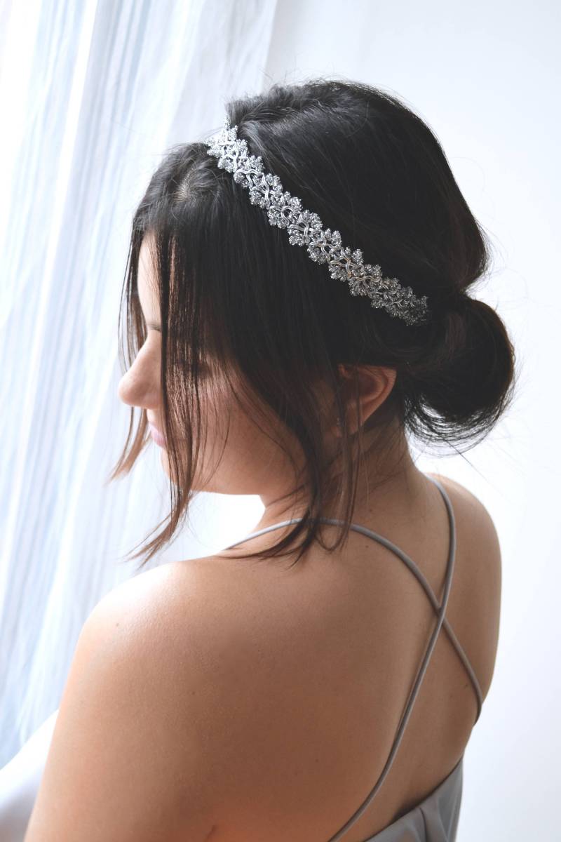 Headband Weihnachtsfeste, Kopfhalter, Hochzeits-Design-stirnband Mit Silbernen Drähten Bestickt. Boho Kopf Schmuck, Romantisch, Zart, Raffiniert Headband Weihnachtsfeste, Kopfhalter, Hochzeits-Design-stirnband Mit Silbernen Drähten Bestickt. Boho Kopf Schmuck, Romantisch, Zart, Raffiniert von AtelierLilac