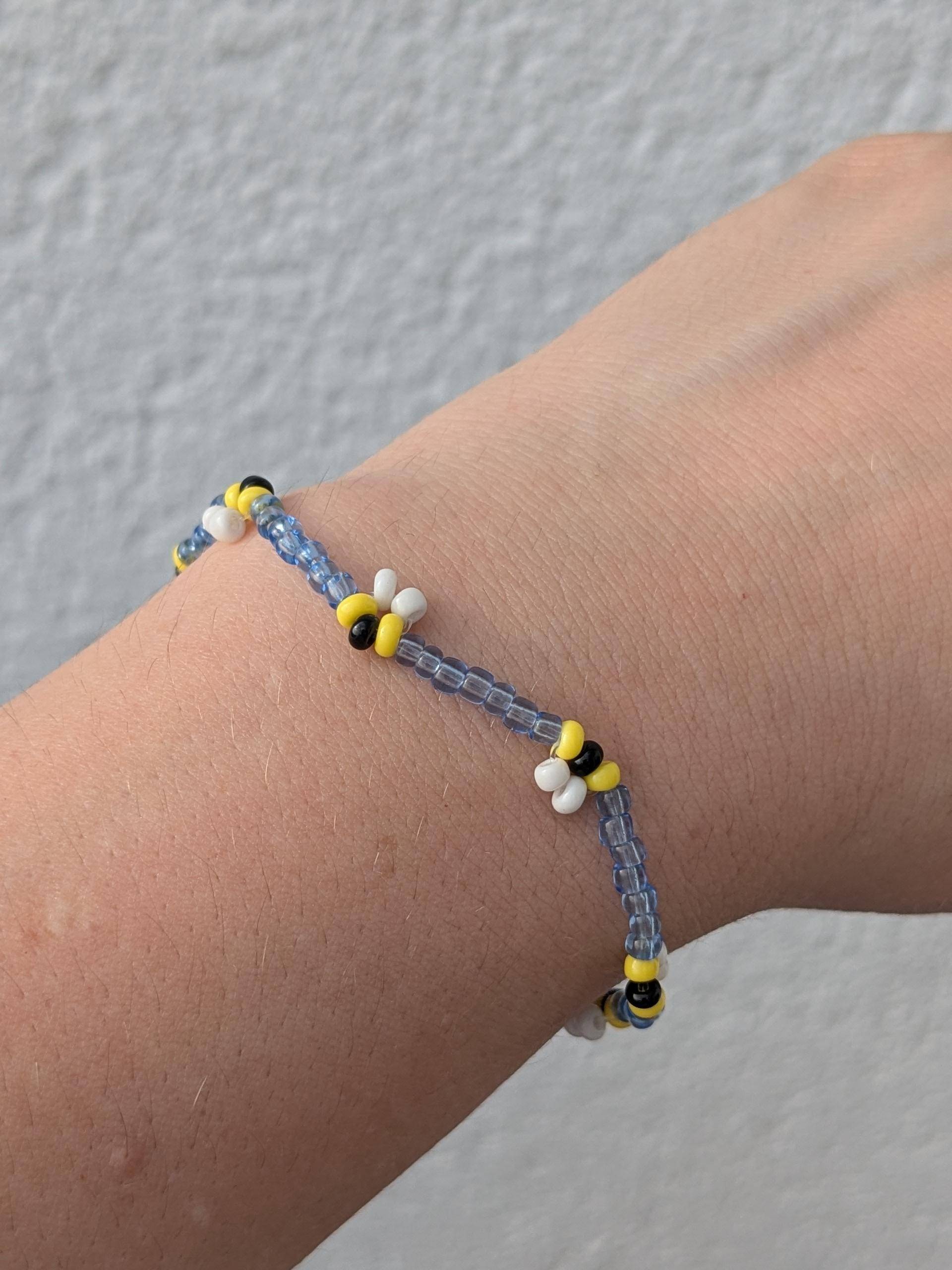 Bee - Perlenarmband, Biene, Perlenschmuck, Glasperlen, Beaded Bracelet, Glass Beads, Perlen von AtelierLuanle