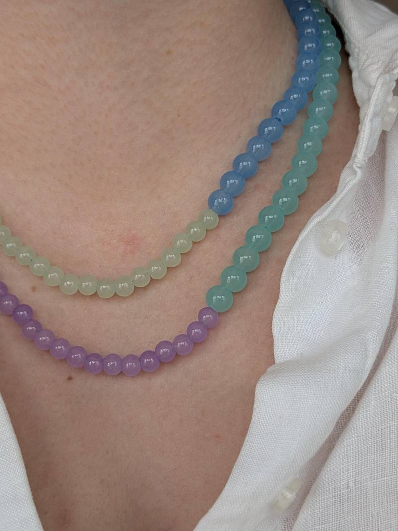 Caela - Asymmetrical Beaded Necklace, Pastel Glass Beads, Handmade Statement Jewelry Gift, Fun & Playful Summer Jewellery Caela - Asymmetrical Beaded Necklace, Pastel Glass Beads, Handmade Statement Jewelry Gift, Fun & Playful Summer Jewellery von AtelierLuanle