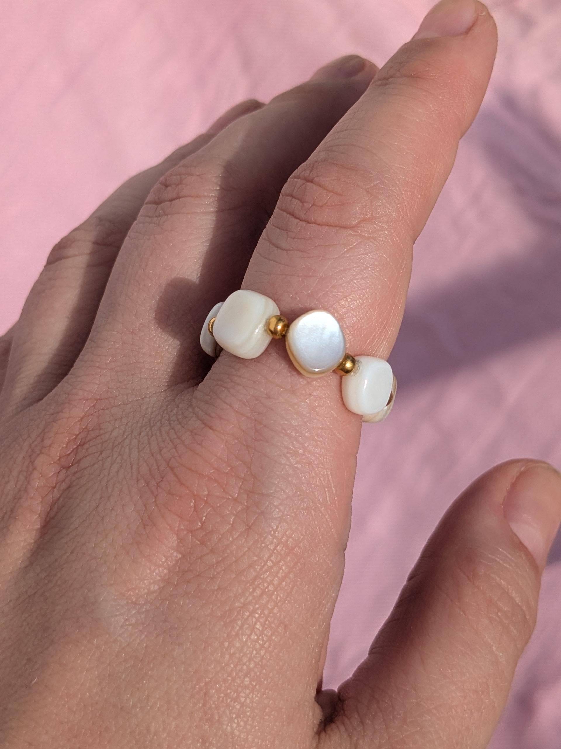Luma Ring - Minimalist Pearl Beaded Gold Or Silver Bead Mother Of Handmade Jewelry Elegant Stacking Luma Ring - Minimalist Pearl Beaded Gold Or Silver Bead Mother Of Handmade Jewelry Elegant Stacking von AtelierLuanle