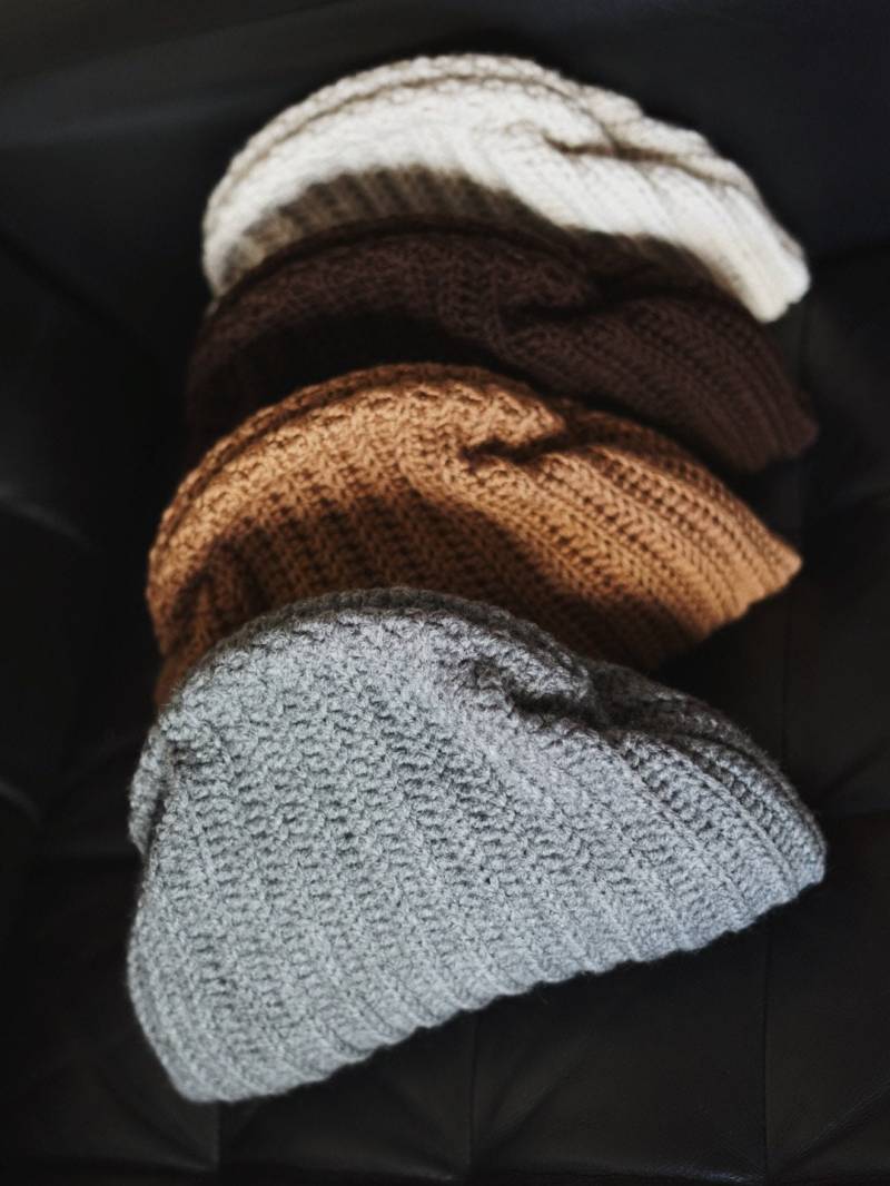 Handgehäkelte Wolle Half Moon Clutch Winter Beutel Tasche von AtelierMaier