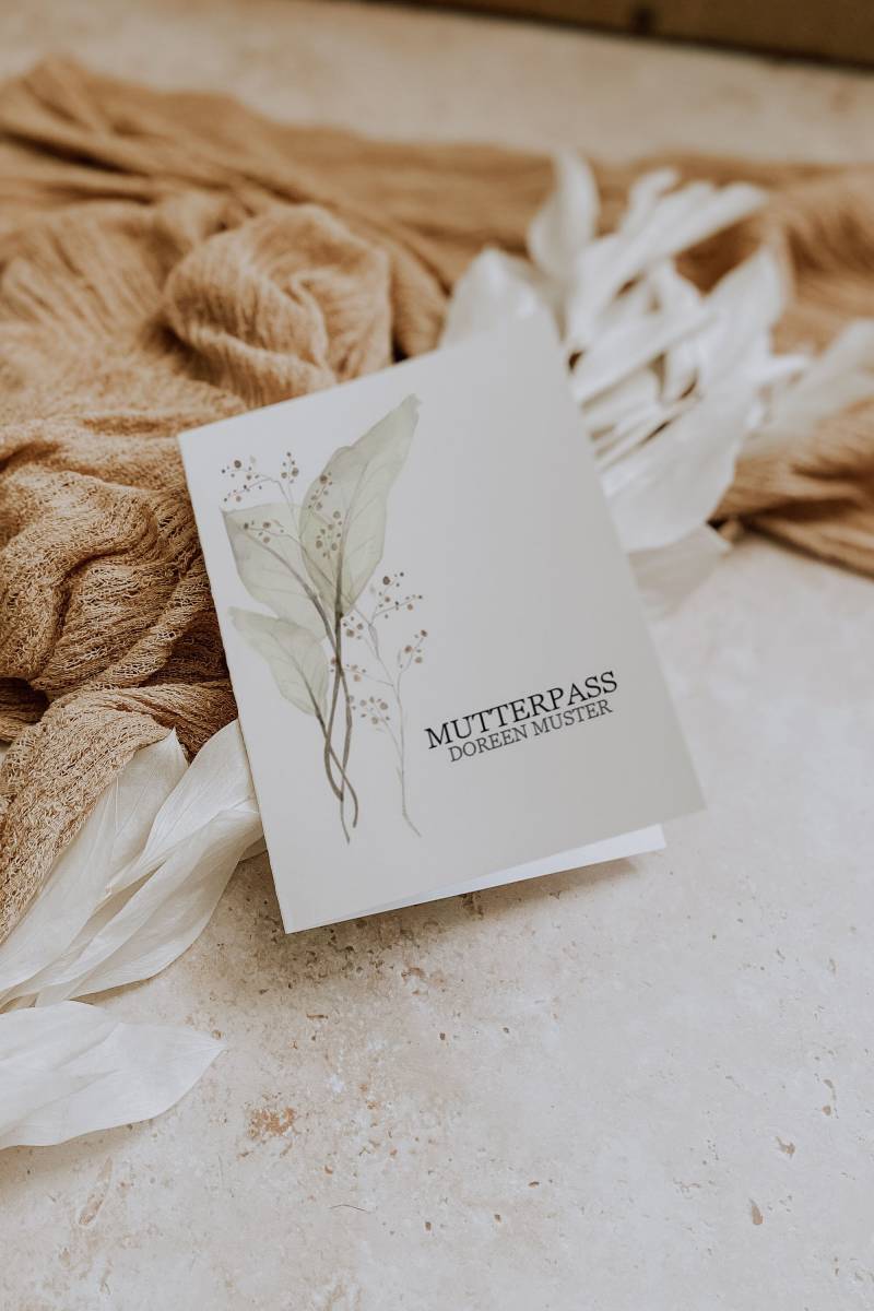 Mutterpass Hülle, Doreen, Boho Stil, Mutterpasshülle Watercolor Wildblumen Motiv von AtelierManuAcikgoez
