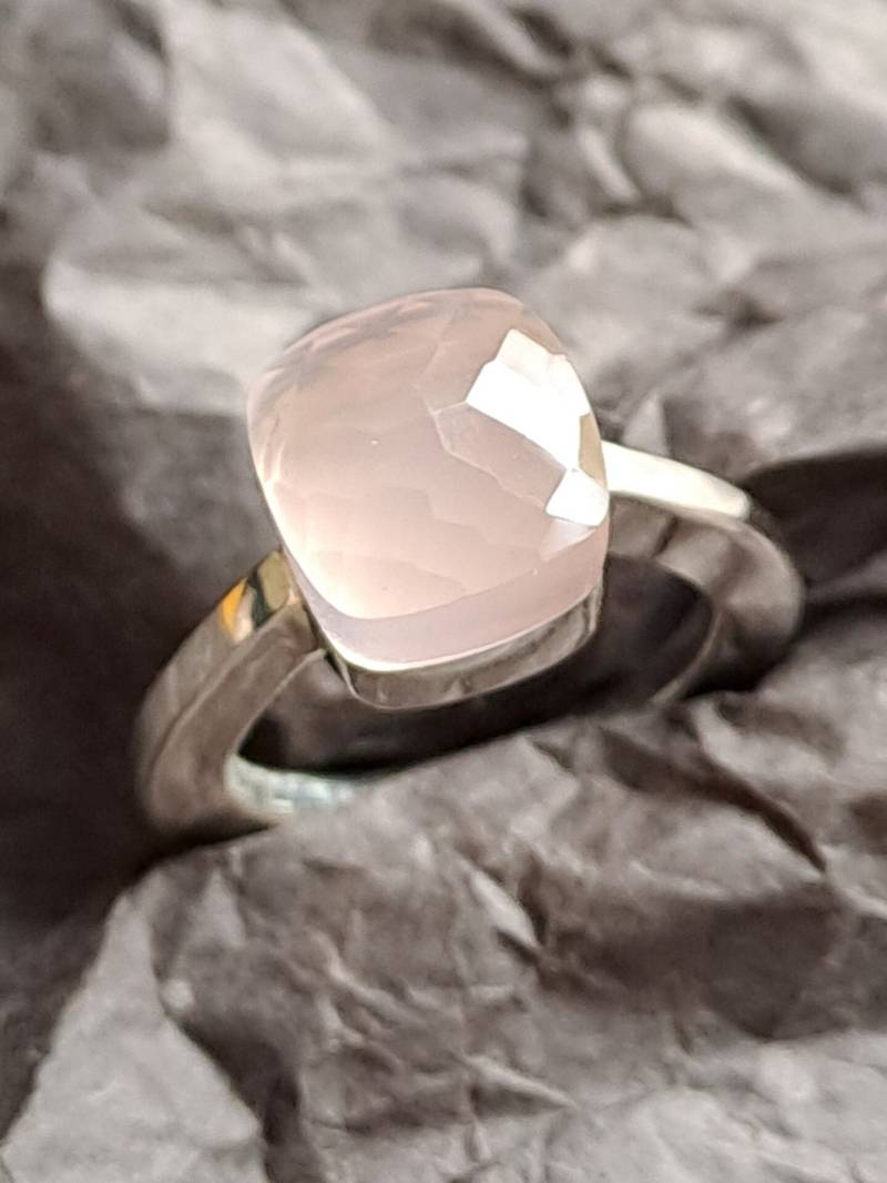 1A Rosa Rosenquarz Ring Silber Unikat Besonderer Kissenschliff Zartrose Gr. 54 von AtelierMarxsen