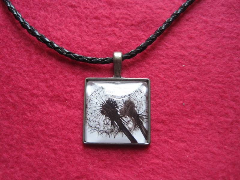 Cabochonschmuck Kette Motiv Pusteblume von AtelierNaturundKunst