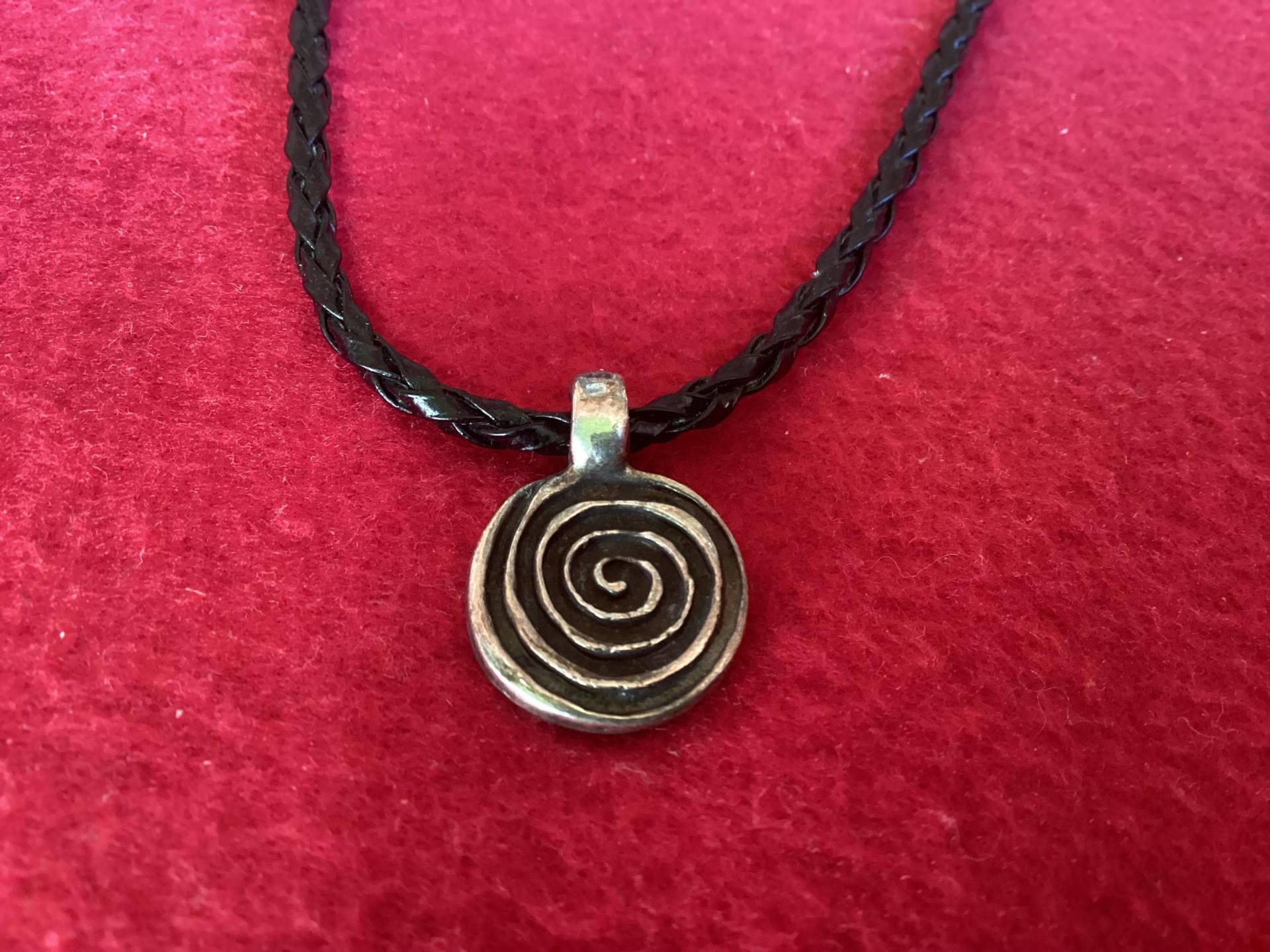 Kette Mit Spiralanhänger von AtelierNaturundKunst