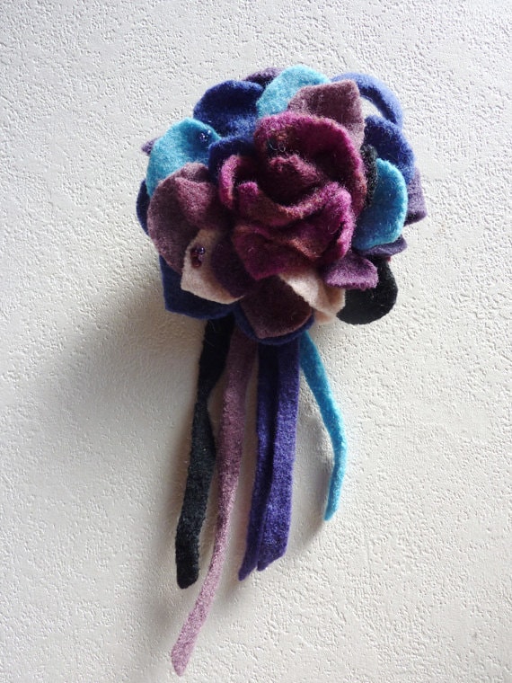 Filzbrosche | Rose von AtelierPentacle