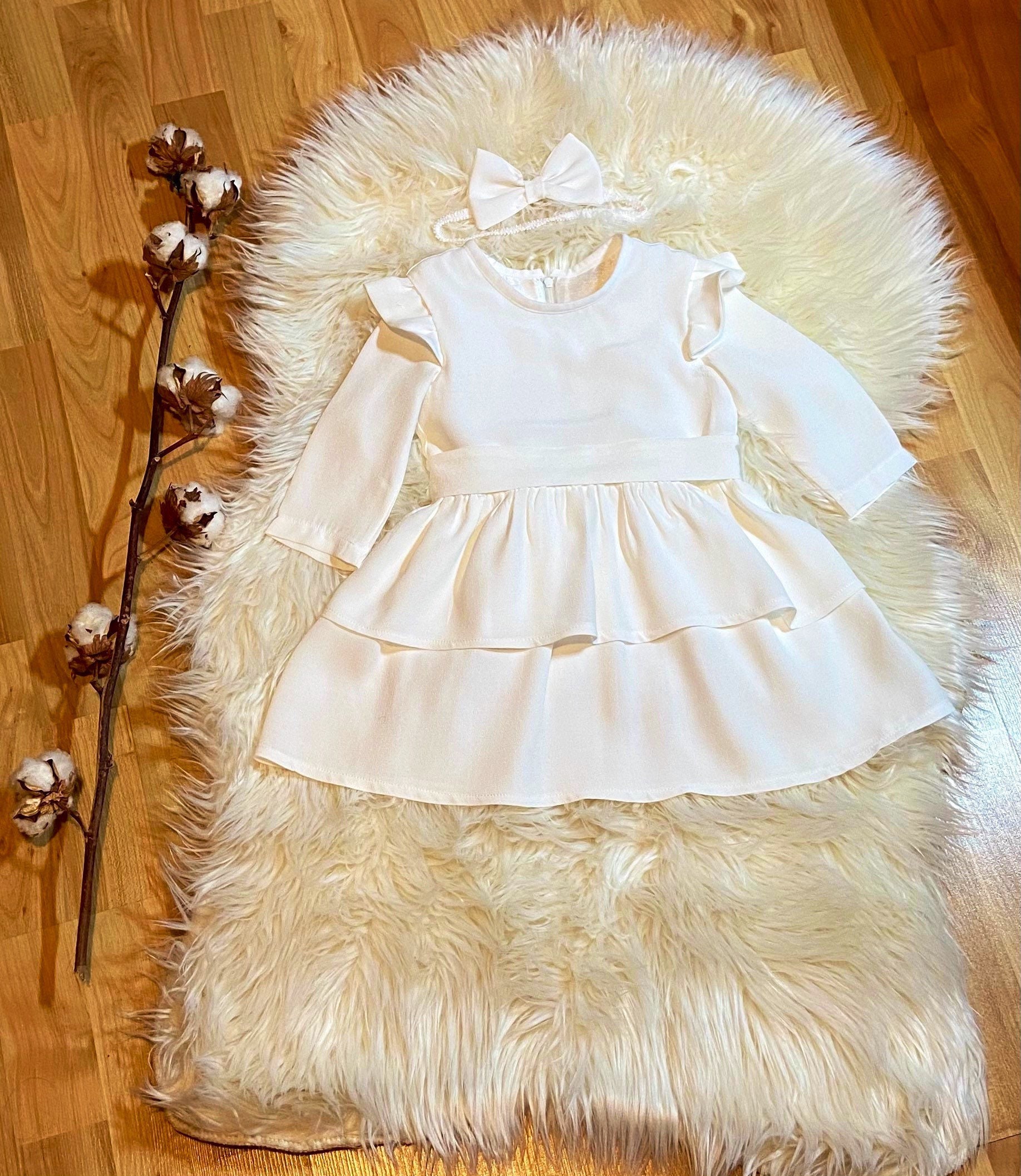 Elegantes Kleid Für Mädchen Mit Langen Ärmeln |Weißes Kinderkleid Schleife| Süßes Baby Brautkleid|Kleid Taufe|Geburtstagskleid Elegantes Kleid Für Mädchen Mit Langen Ärmeln |Weißes Kinderkleid Schleife| Süßes Baby Brautkleid|Kleid Taufe|Geburtstagskleid von AtelierRSembroidery