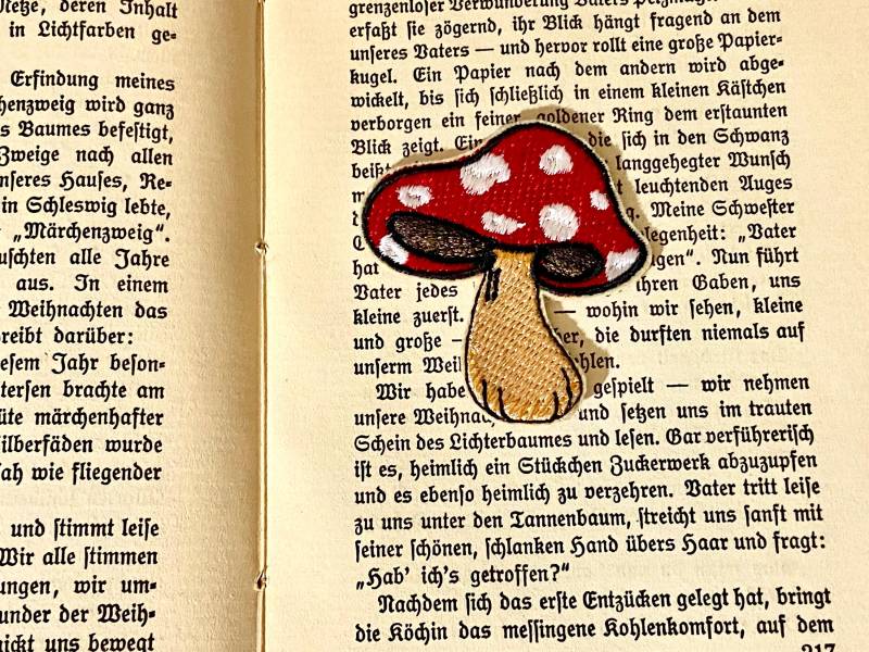 Pilz Aufnäher Rot Abzeichen Fancy Wald Patch Gestickte Applikation Gesticktes Hippie Geschenk von AtelierRSembroidery