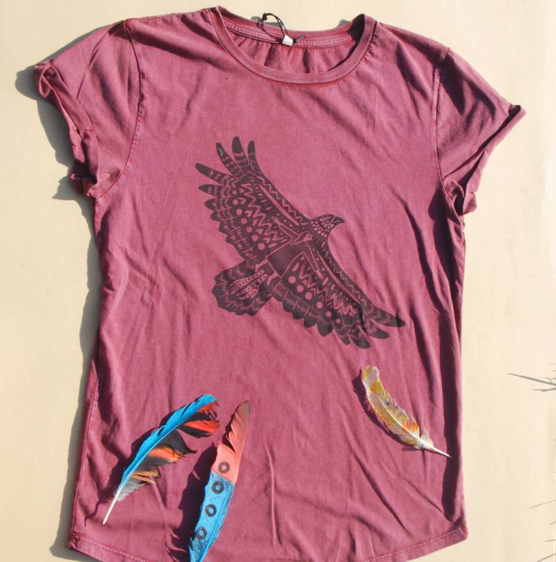 T-Shirts Adler von AtelierRombold